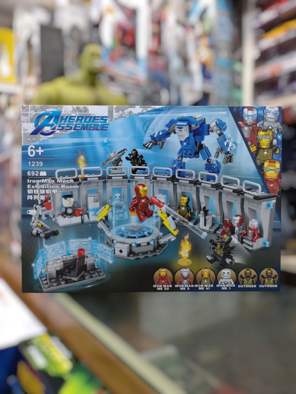 Iron Man Mech Exhibition Room Blocks