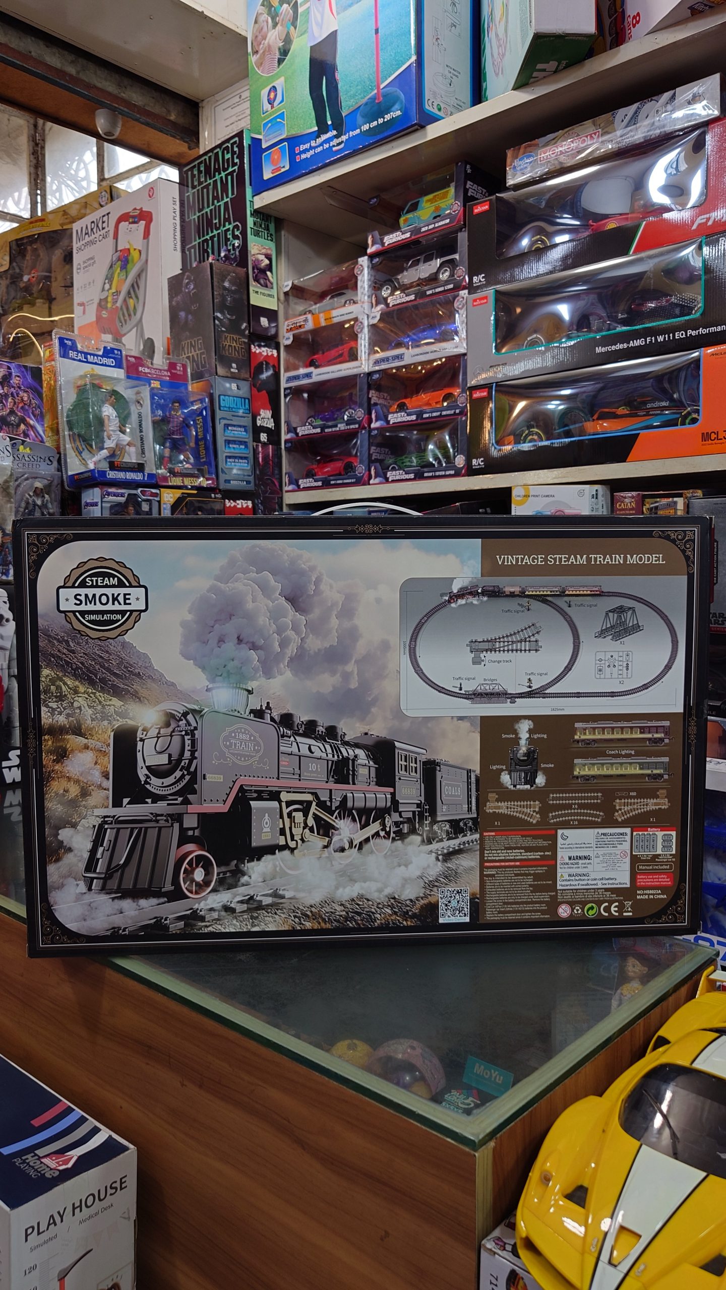 Classic Steam Engine Train Set with Smoke & Steam Simulation - Image 3